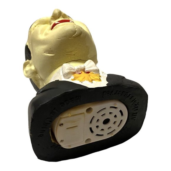 Universal Studios Monsters Head Crusher Dracula Bust 1999 WORKS Vtg - Picture 8 of 11